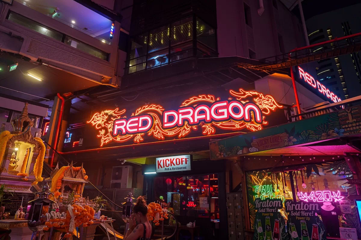 Red Dragon Nana Plaza